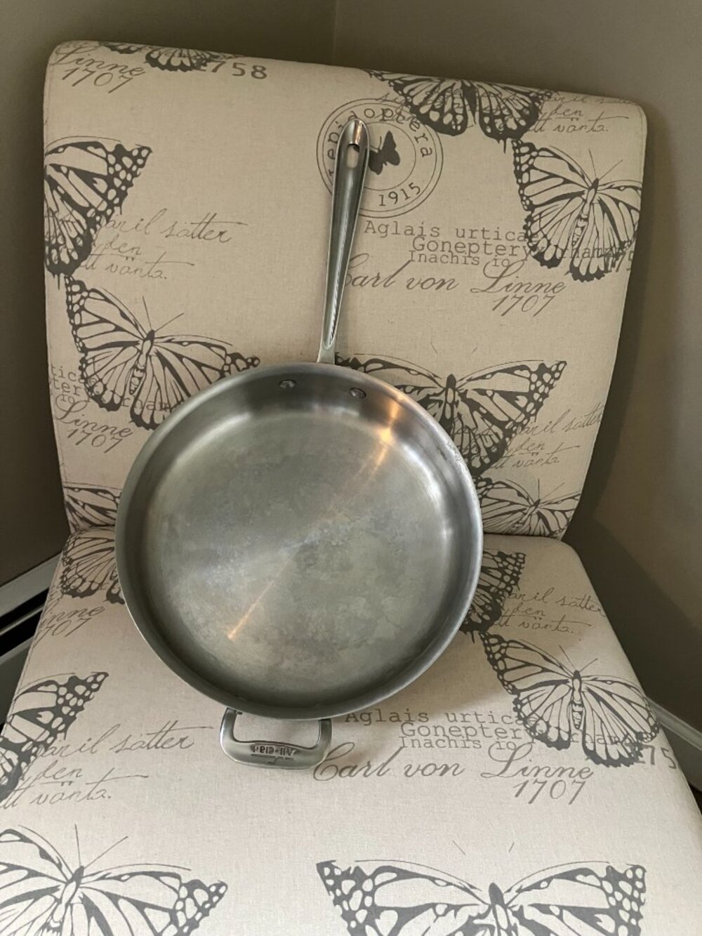 GENUINE ALL-CLAD!!!  MC2 Series 3 Quart Saute Pan